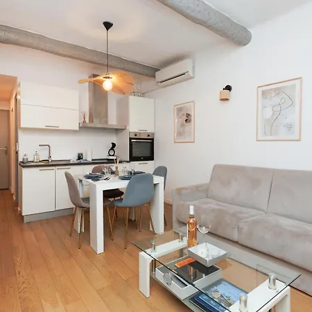 Upstays Banane Palais 27m² * كان